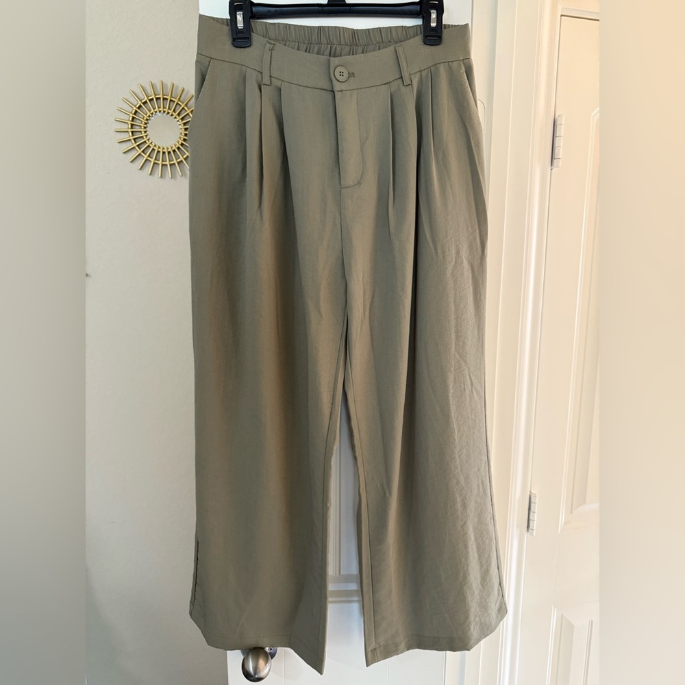 Women’s Pleated Olive Green Pants